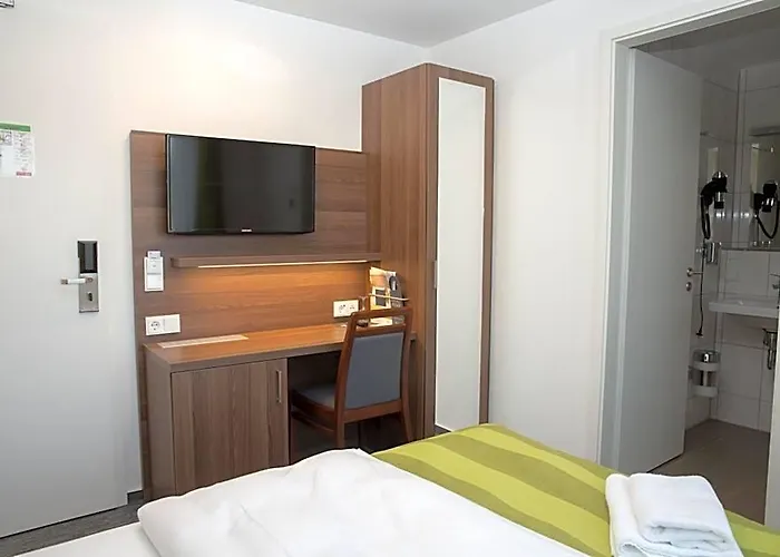 Trip Goethe Business Messe Hotel 3*