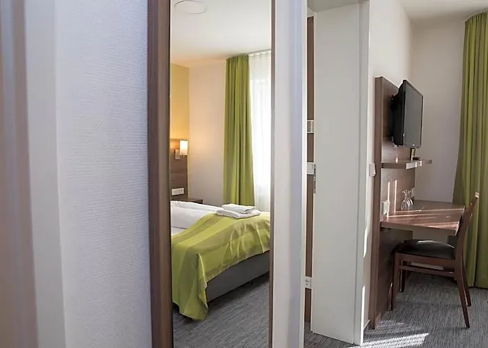 Trip Goethe Business Messe Hotel 3*
